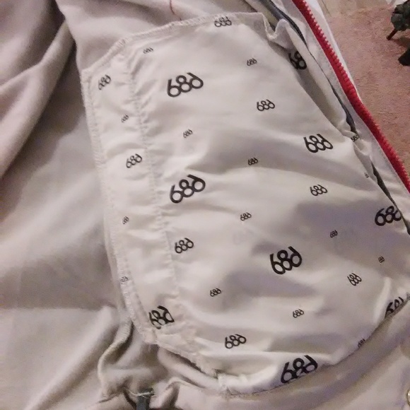 Men's 686 Performance Ski Jacket - Picture 5 of 8